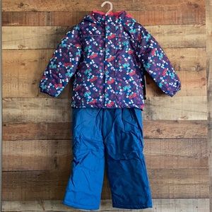 Iceberg size S(4/5) two piece snow suit - NWT